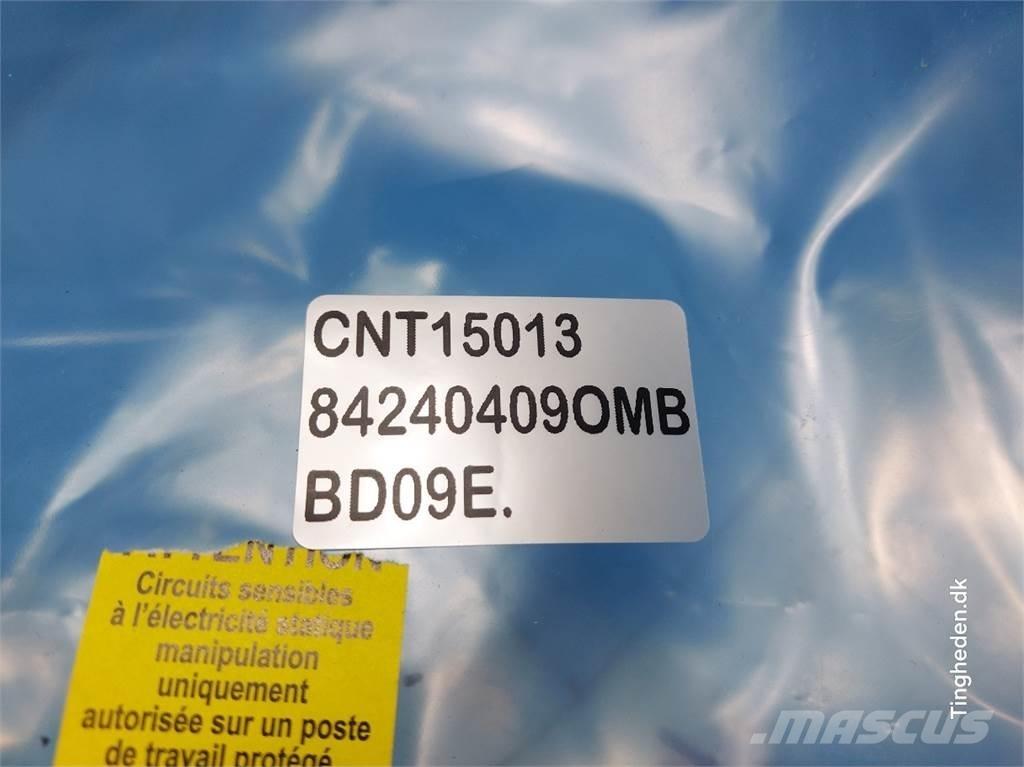 CASE Maxxum 115 Електроніка