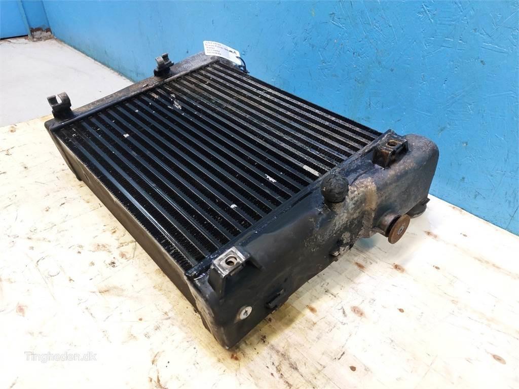 CASE Puma 185 Радіатори