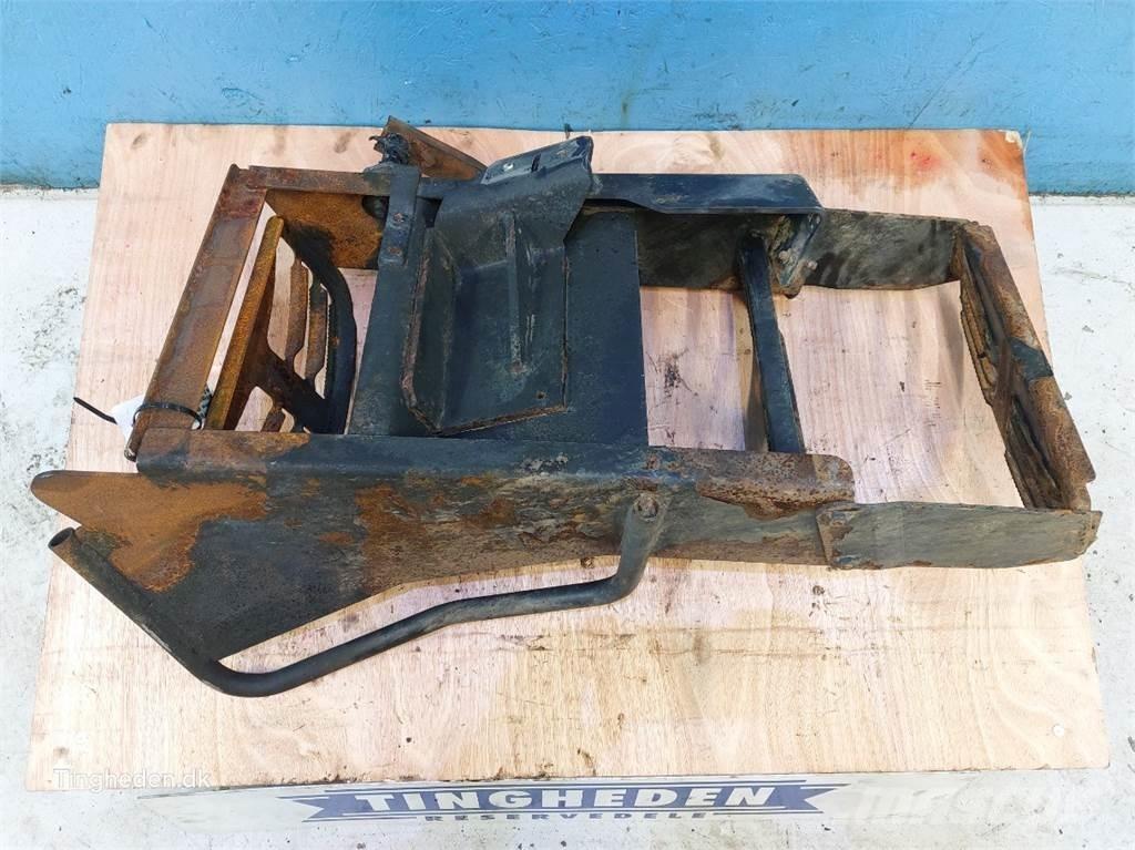 CASE Puma 185 Кабіна