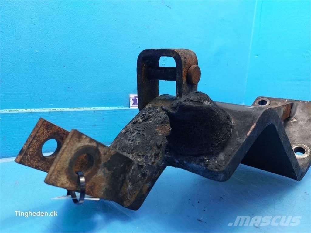 CASE Puma 185 Кабіна