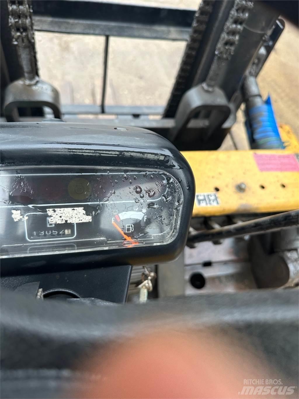 CAT DP40 Дизельні навантажувачі