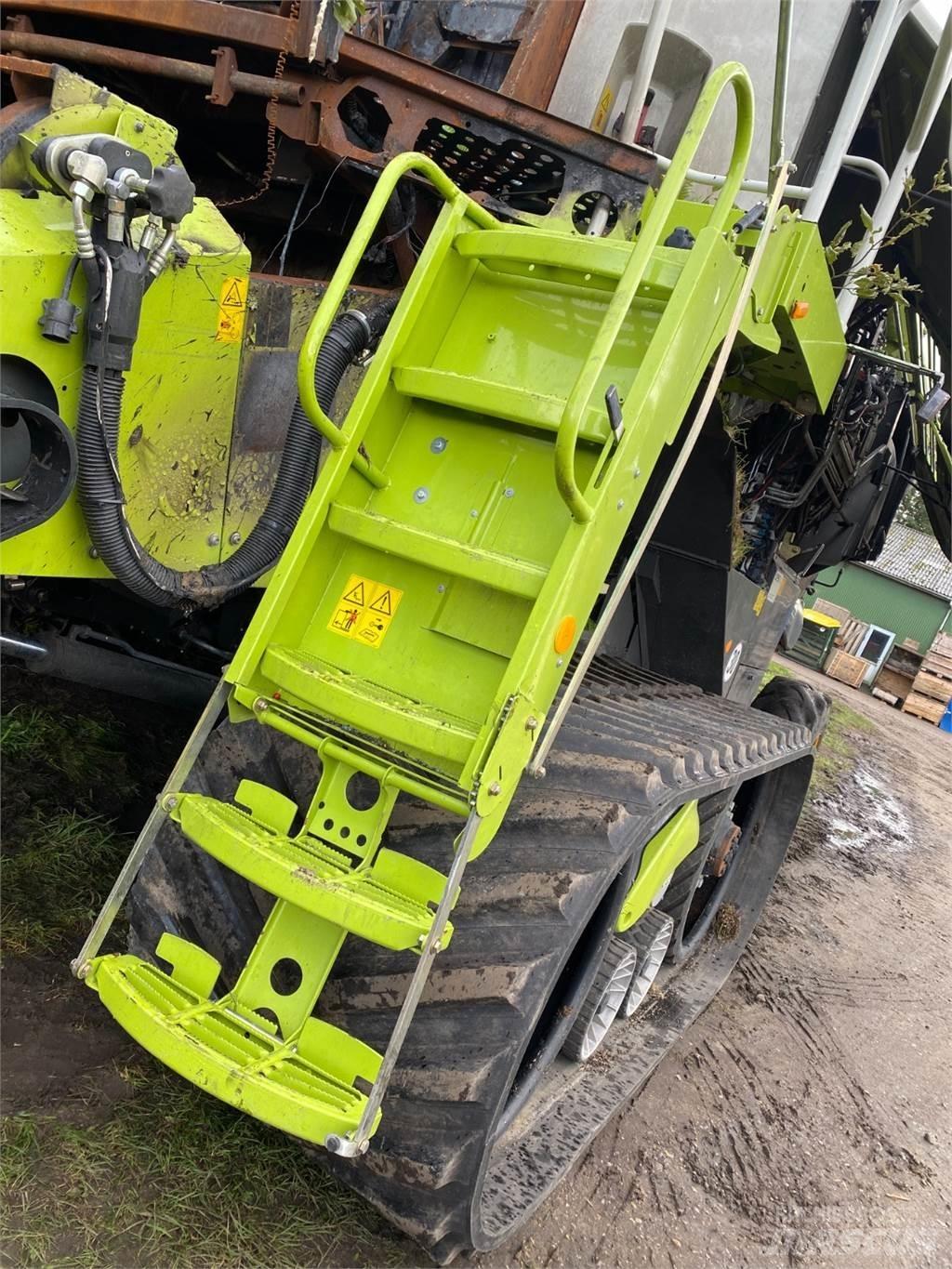 CLAAS Lexion 780 Зернозбиральні комбайни