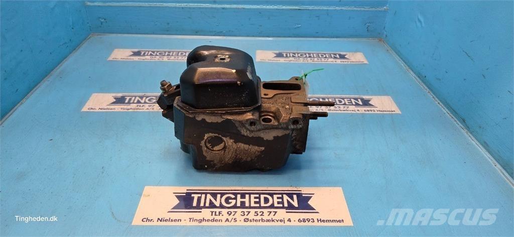 Deutz 1000.4WT2 Двигуни