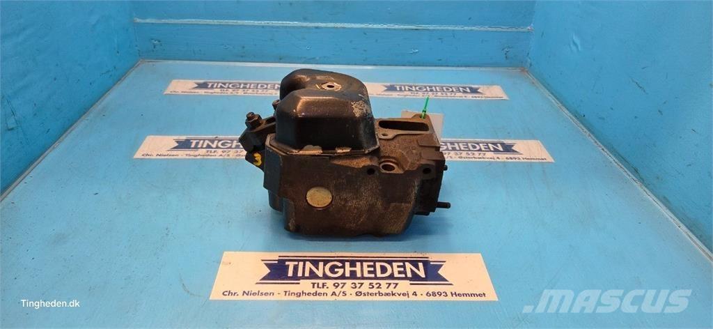 Deutz 1000.4WT2 Двигуни