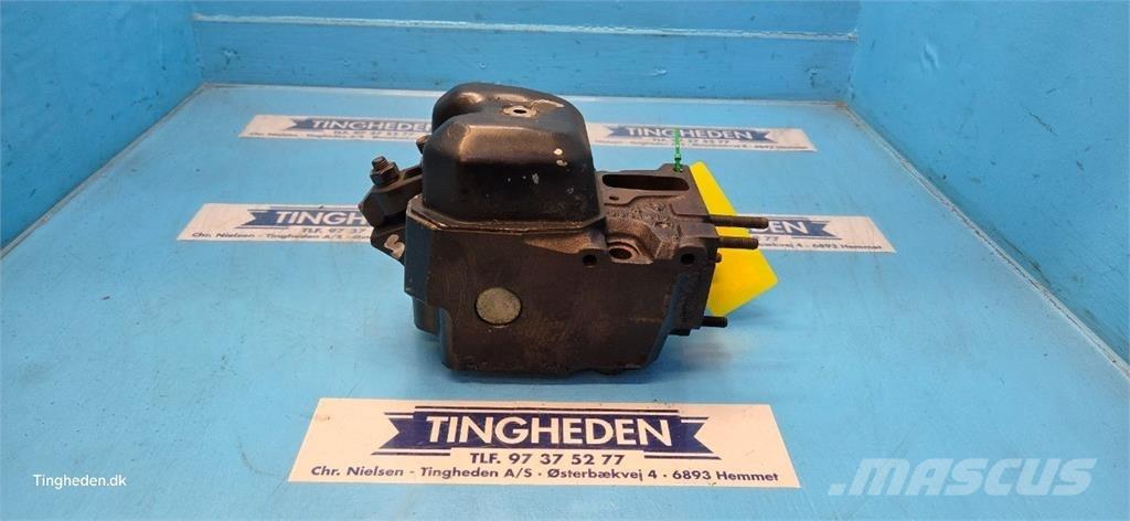 Deutz 1000.4WT2 Двигуни