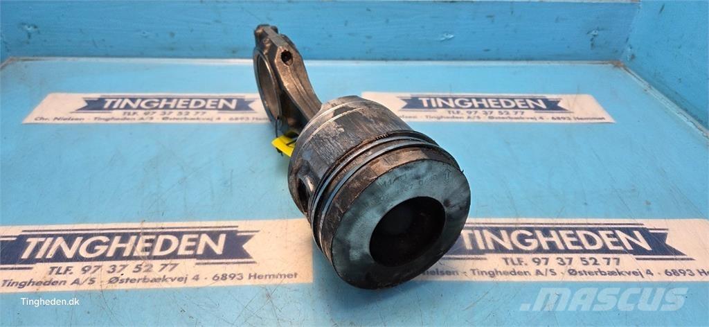 Deutz 1000.4WT2 Двигуни
