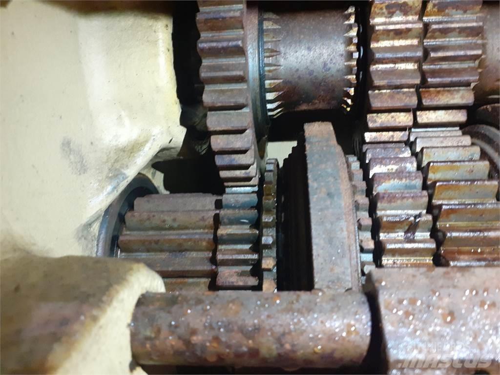 Deutz 4075 Коробка передач
