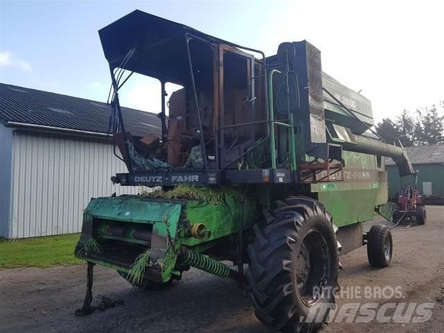 Deutz-Fahr M2680 Зернозбиральні комбайни