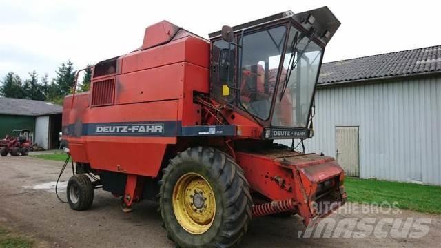 Deutz-Fahr M2680 Зернозбиральні комбайни