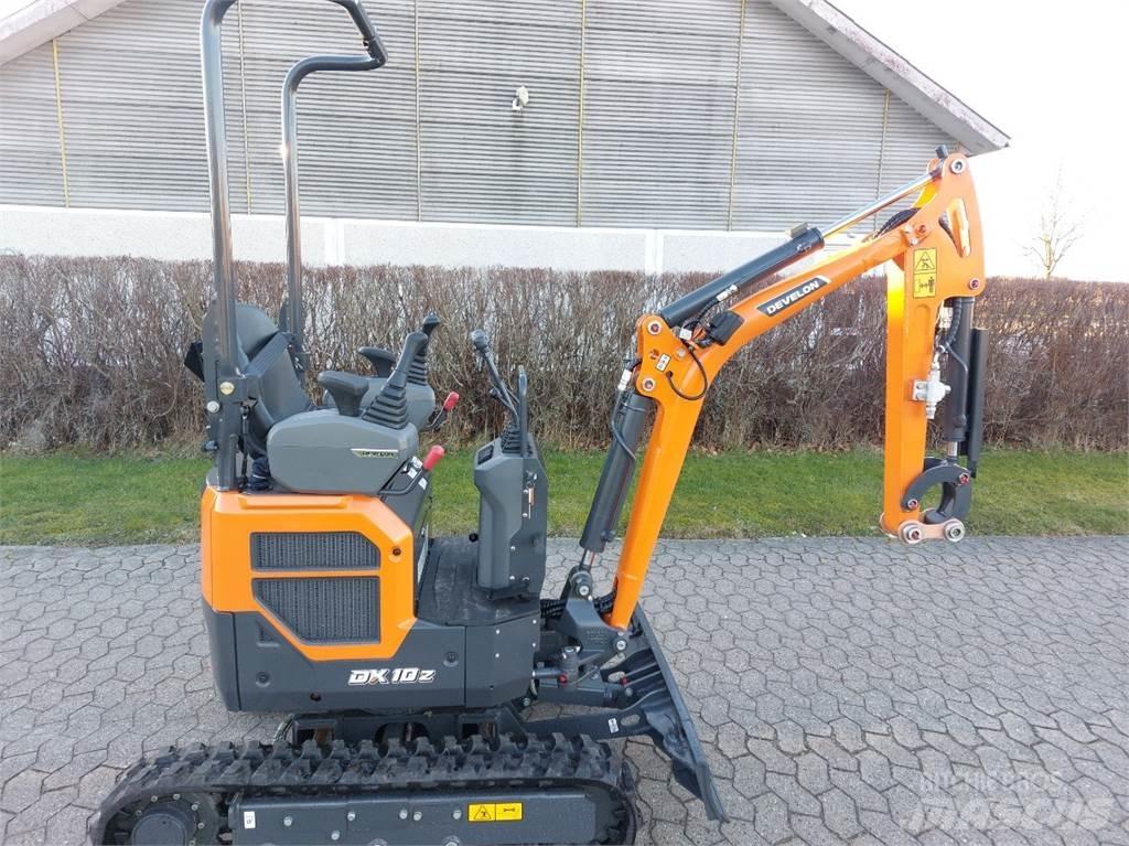 Develon DX10-7 Міні-екскаватори < 7т