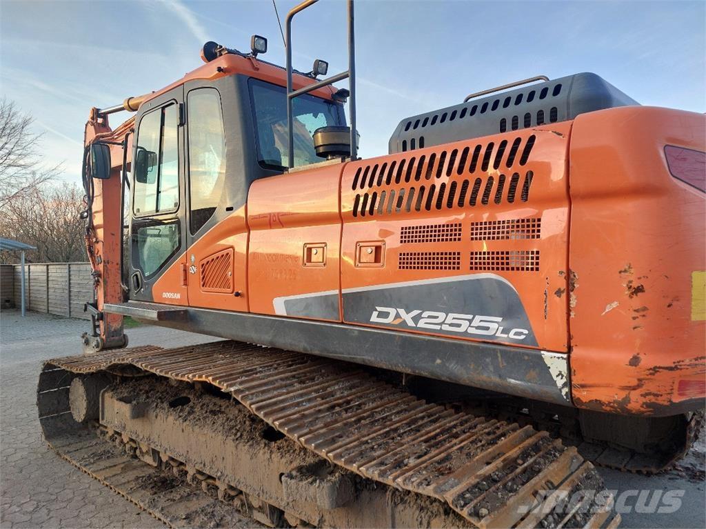 Doosan DX255LC-5 Гусеничні екскаватори