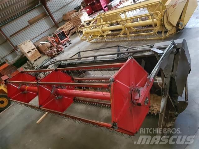 Dronningborg 12 Додаткове обладнання для збиральних комбайнів