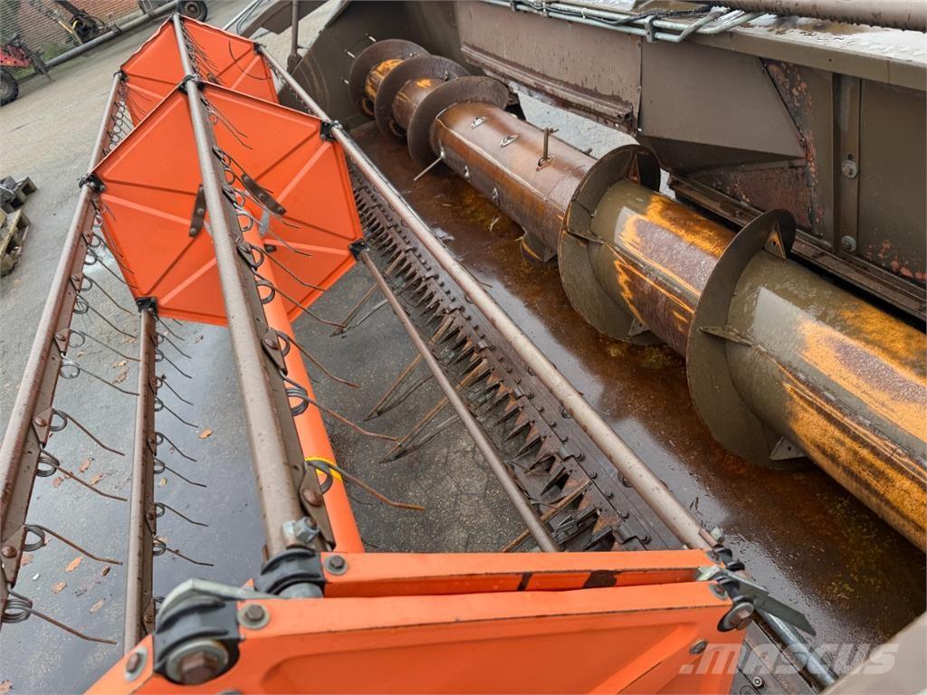 Dronningborg 14 Додаткове обладнання для збиральних комбайнів