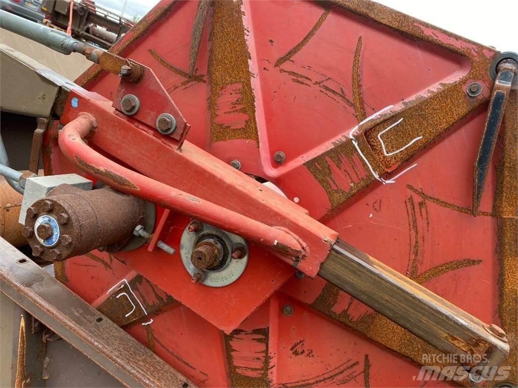 Dronningborg 16 Додаткове обладнання для збиральних комбайнів