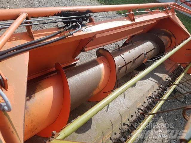 Dronningborg 9 Додаткове обладнання для збиральних комбайнів