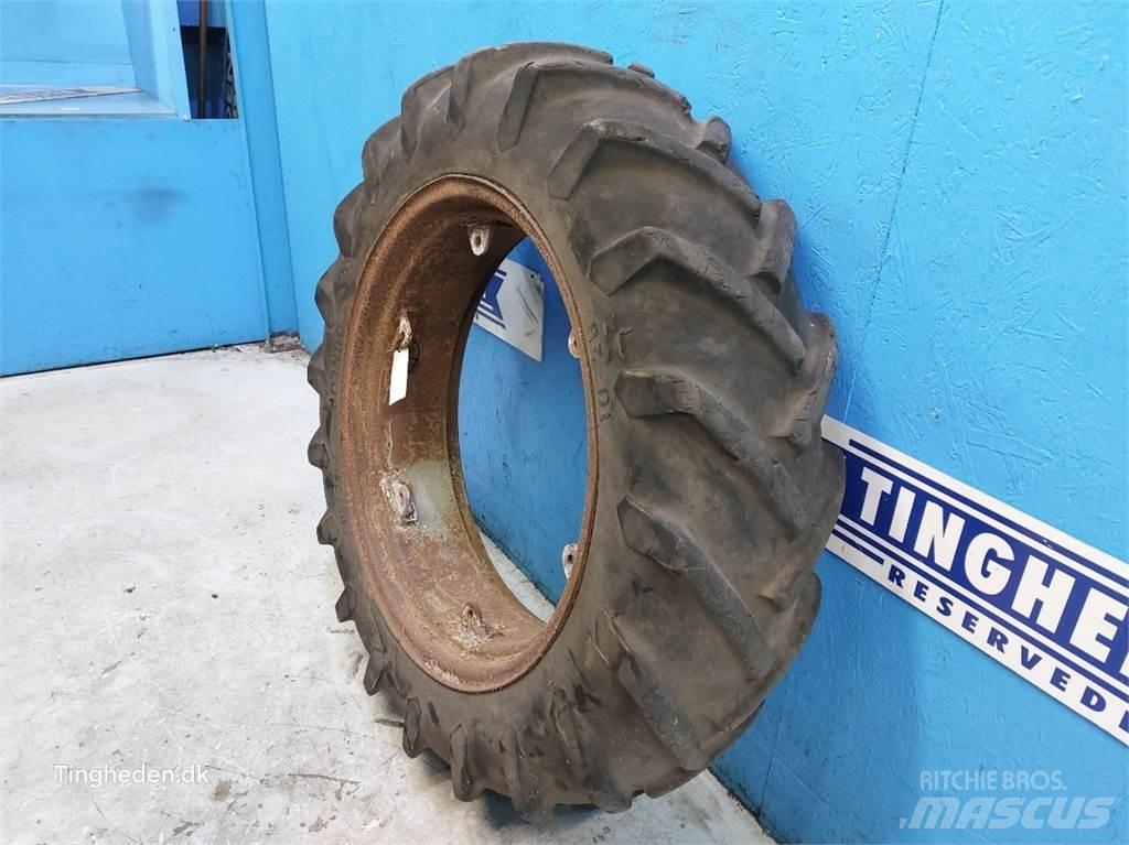 Dunlop 28 10-28 Колеса