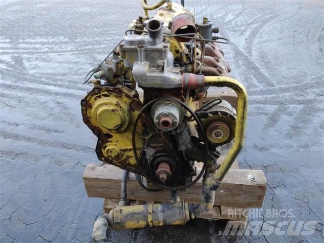 Ford 2704ET Двигуни