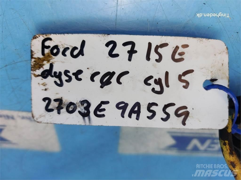 Ford 2715E Двигуни