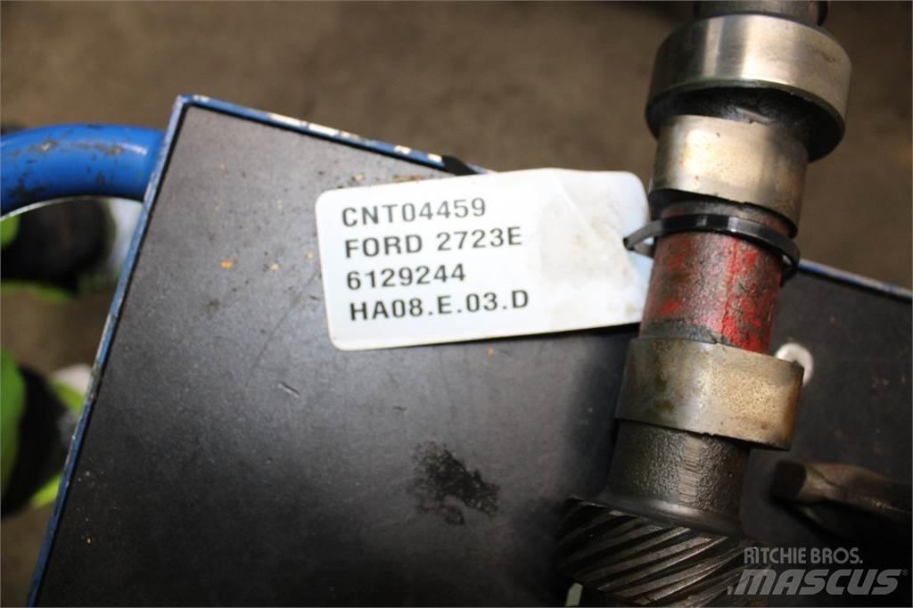 Ford 2723E Двигуни