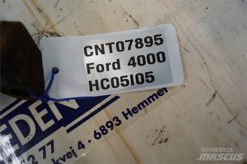 Ford 4000 Двигуни