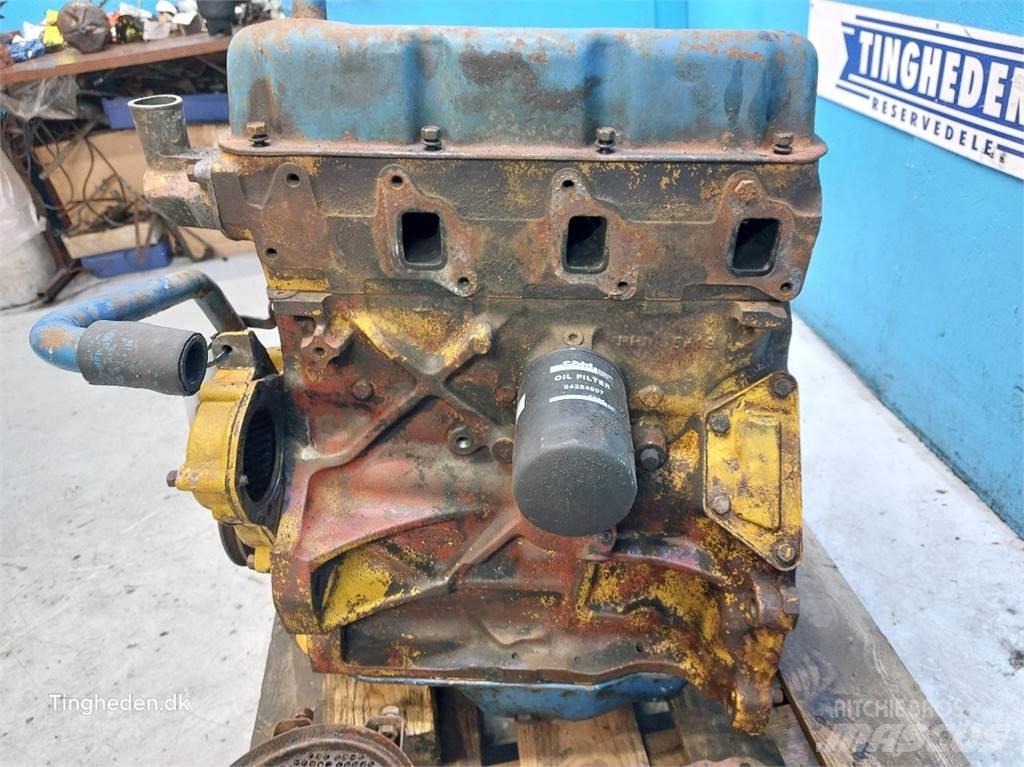 Ford 4600 Двигуни