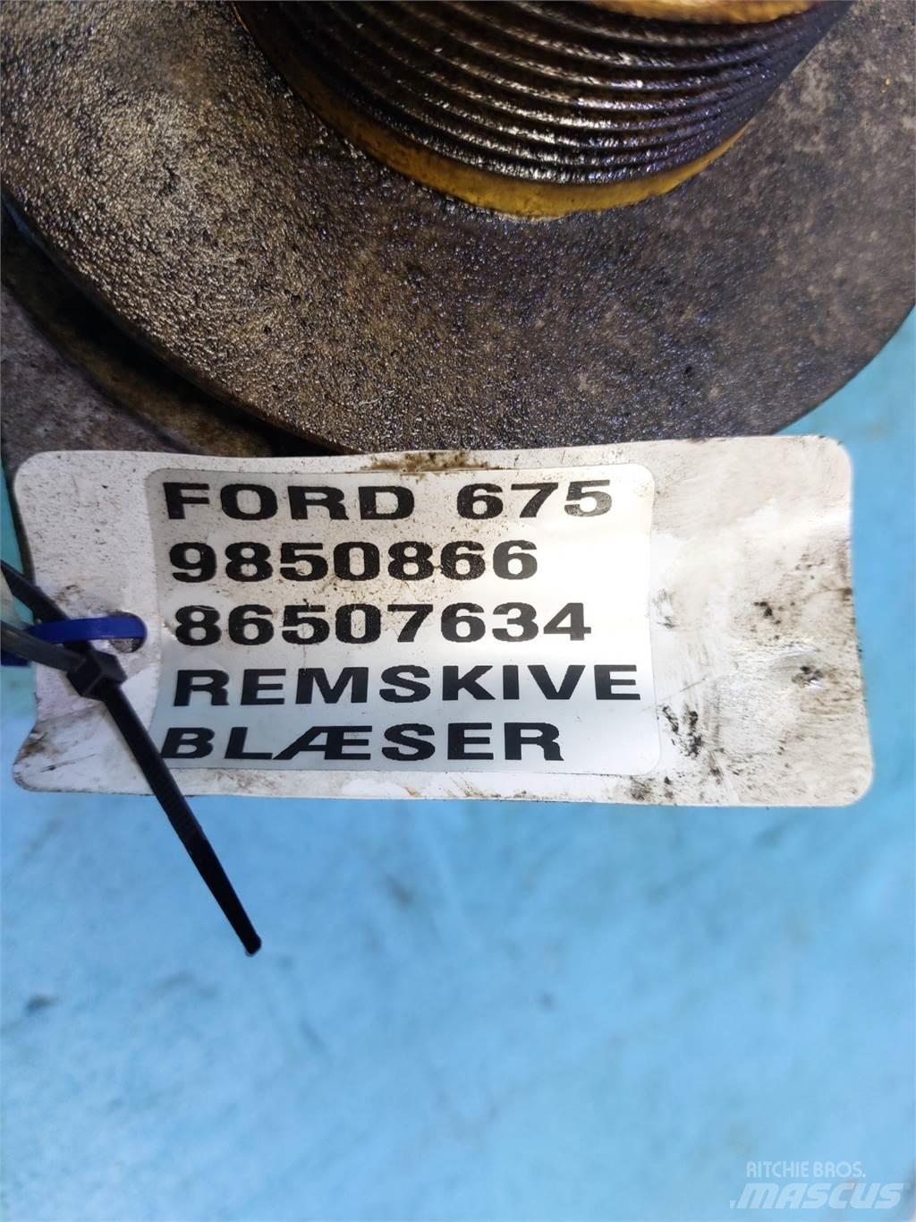 Ford 675 Двигуни