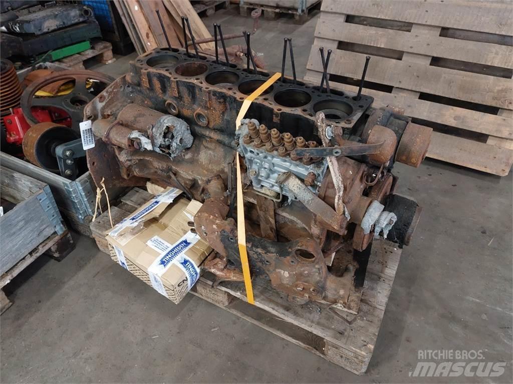 Ford 675TA Двигуни