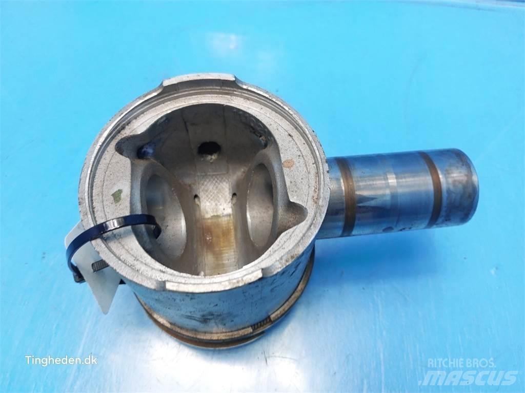 Ford 678 HT Двигуни