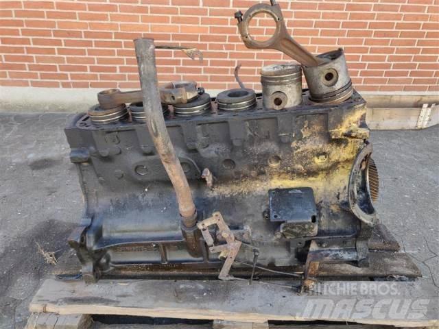 Ford 678HTA Двигуни