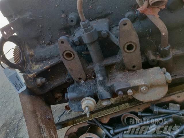 Ford 678HTA Двигуни