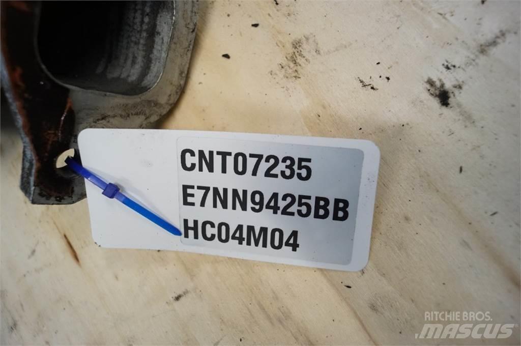 Ford 7710 Двигуни