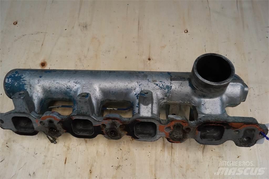 Ford 7710 Двигуни