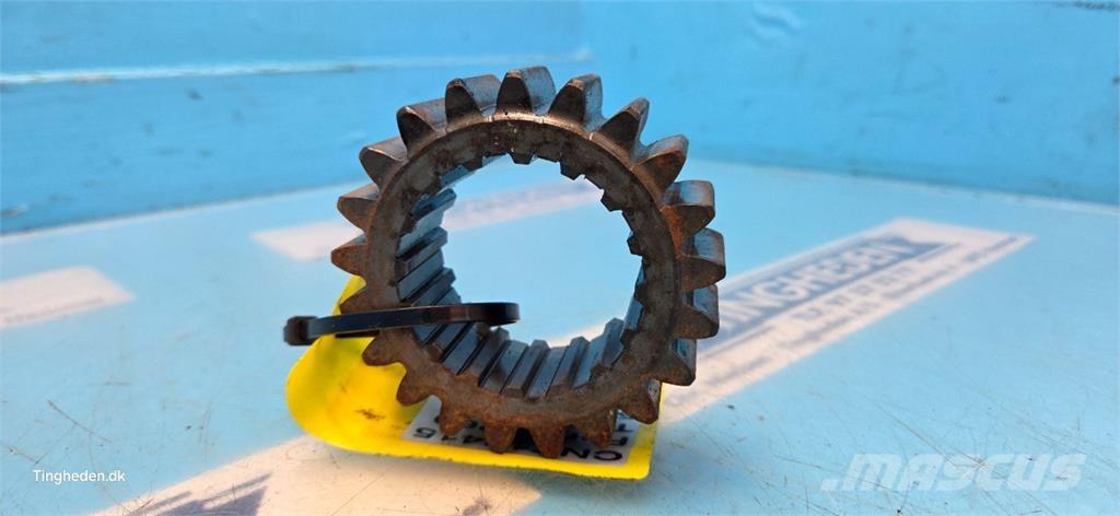 Ford 8260 Коробка передач