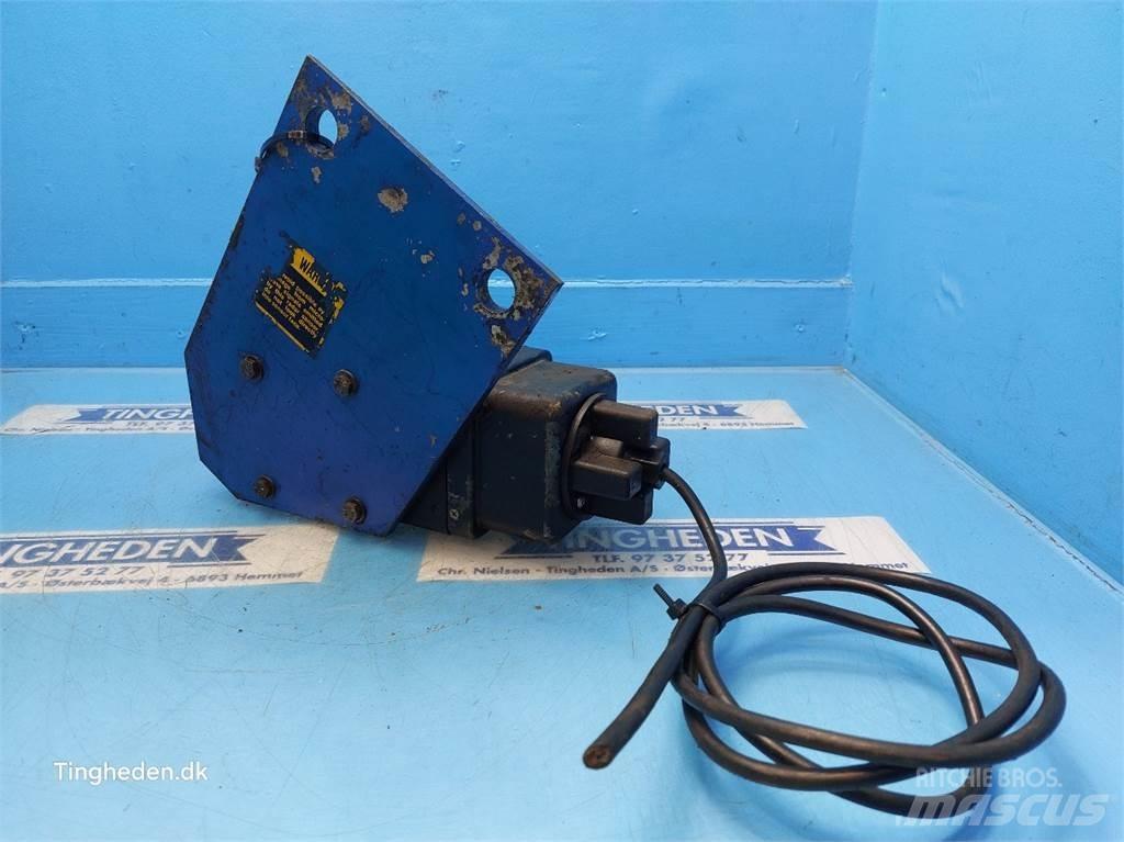 Ford TW15 Електроніка