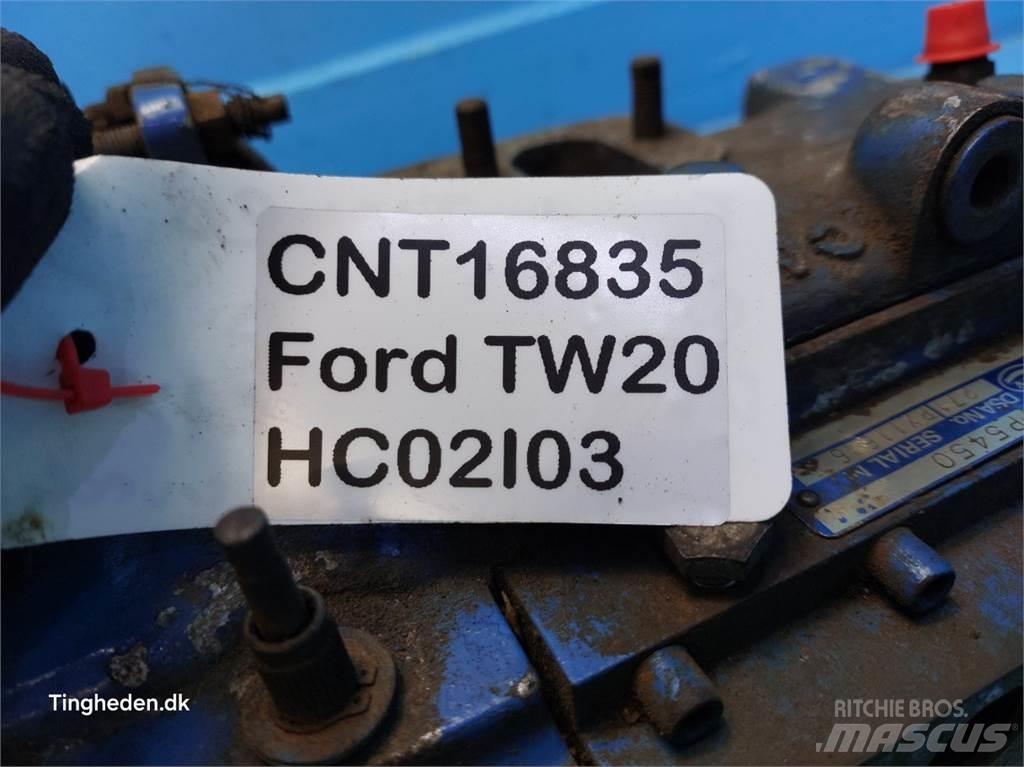 Ford TW20 Двигуни