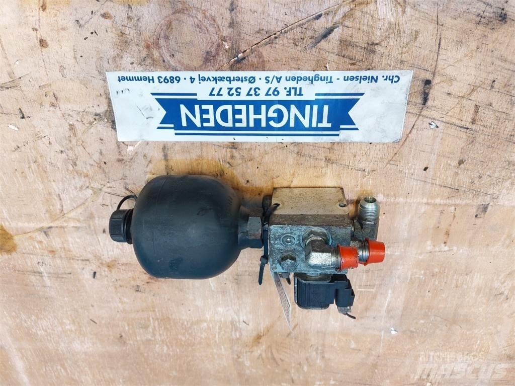 Gehl AL750 Гідравліка