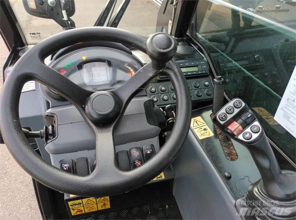 GiANT gt5048 Телескопічні навантажувачі