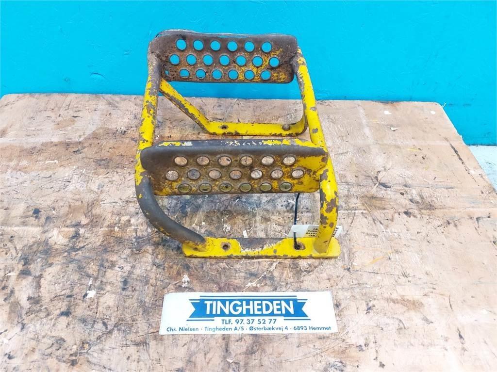  Hannonag 44C Просівні ковші