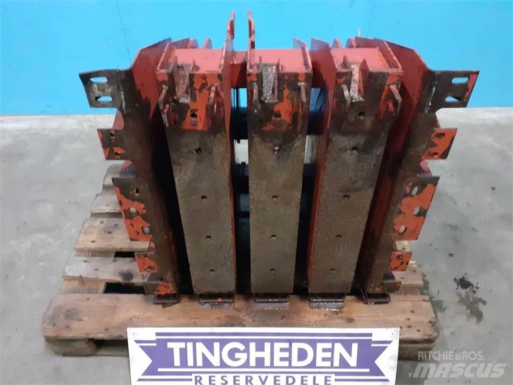 Hesston 4700 Інше обладнання для фуражних комбайнів