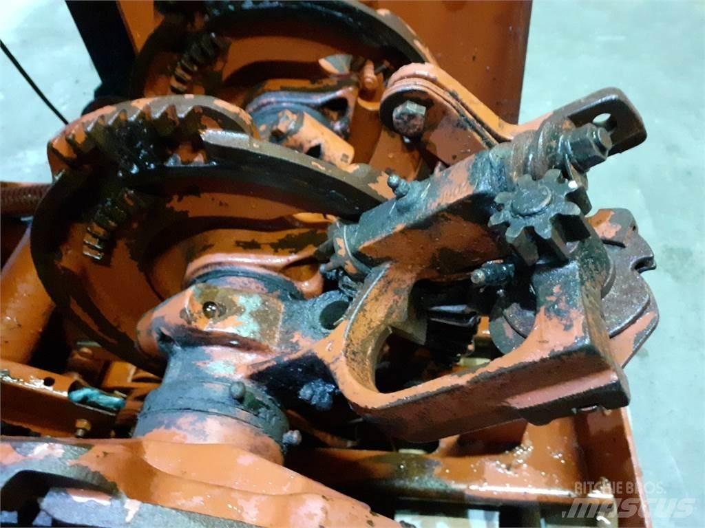 Hesston 4700 Інше обладнання для фуражних комбайнів