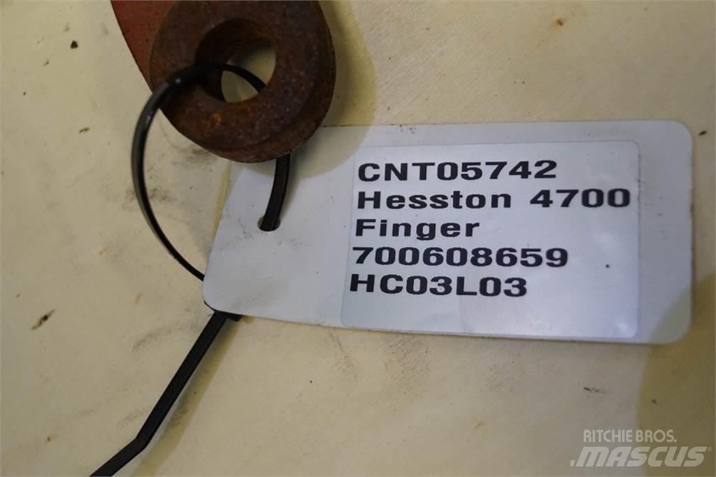 Hesston 4700 Захвати для мішків