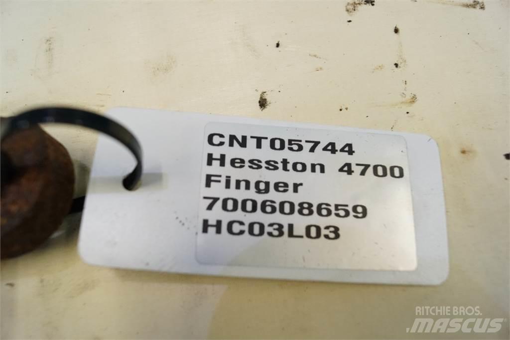 Hesston 4700 Захвати для мішків