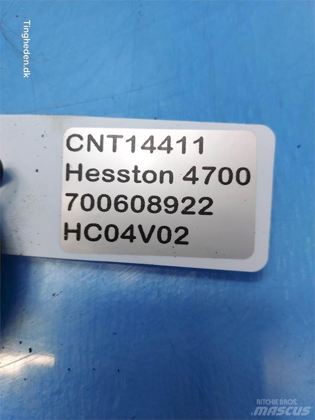 Hesston 4700 Захвати для мішків