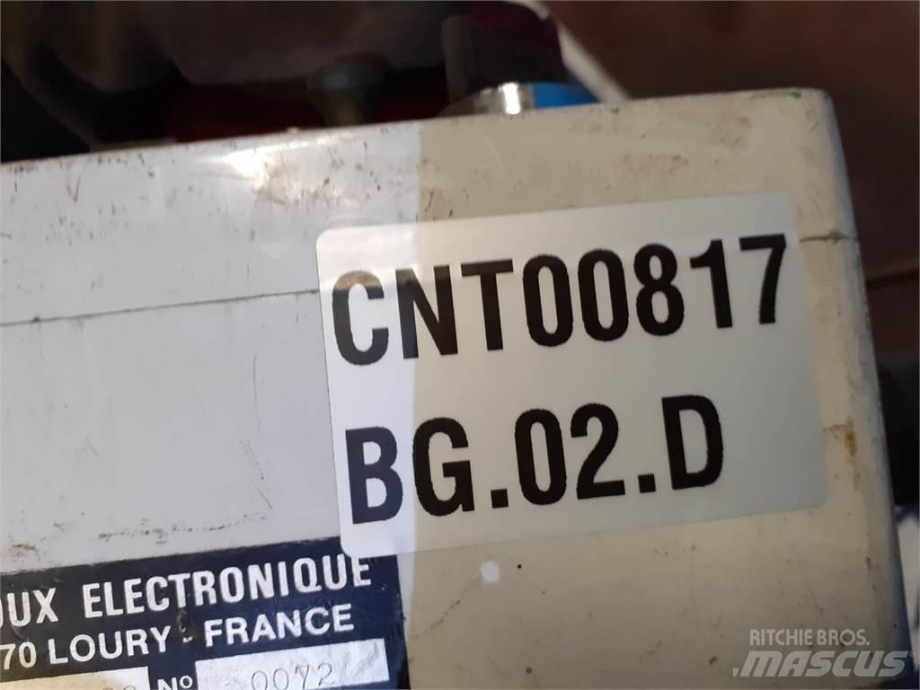 Hesston 4800 Електроніка