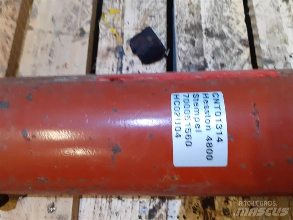 Hesston 4800 Захвати для мішків