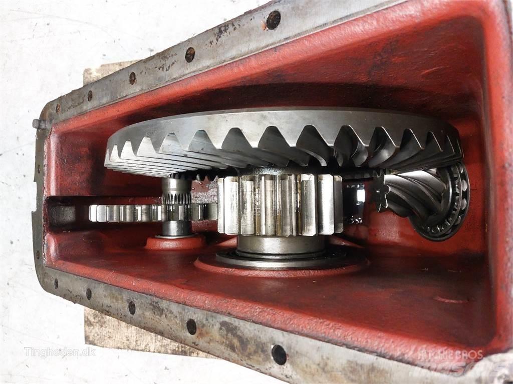 Hesston 4860 Коробка передач
