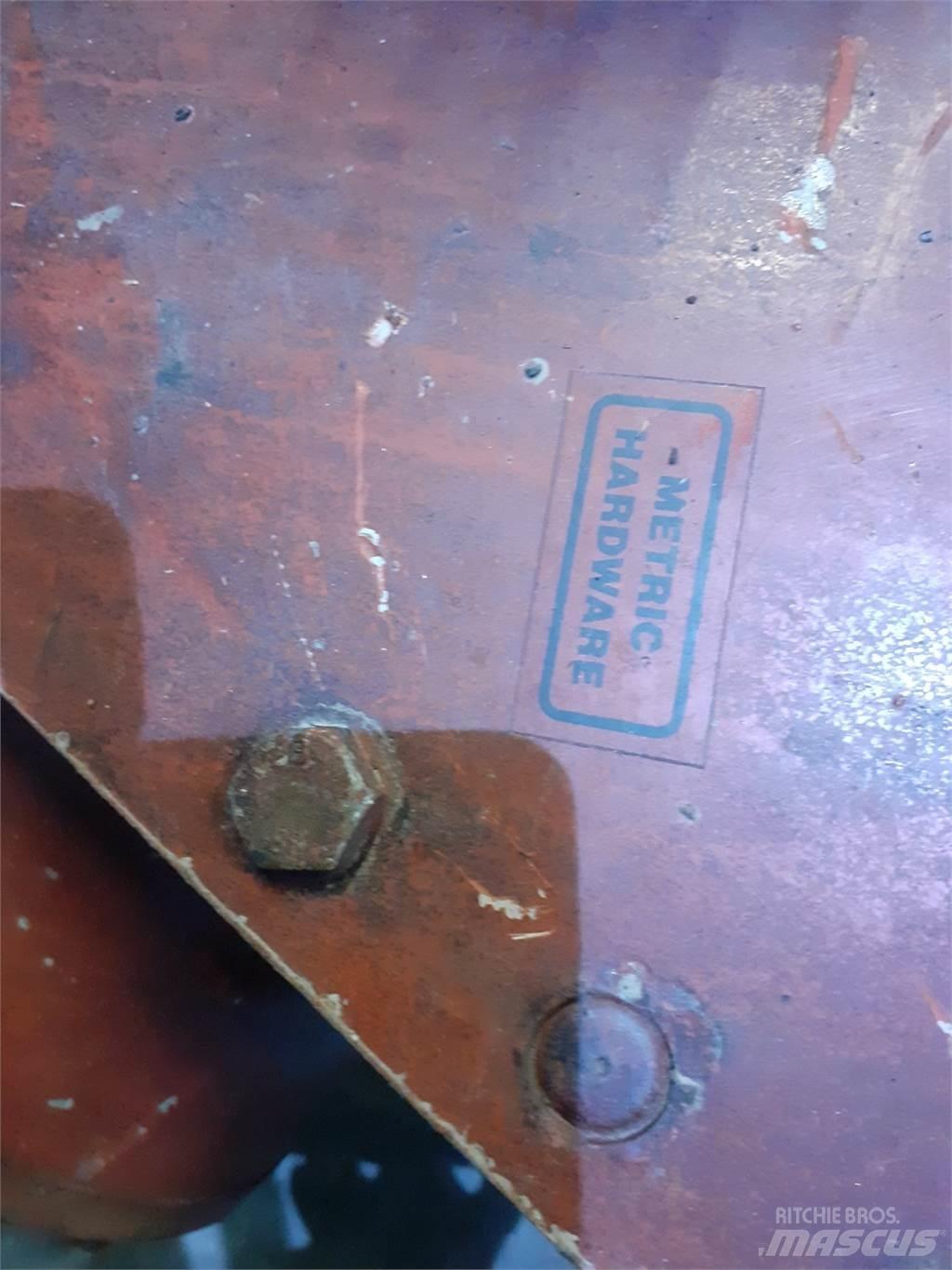 Hesston 4900 Коробка передач