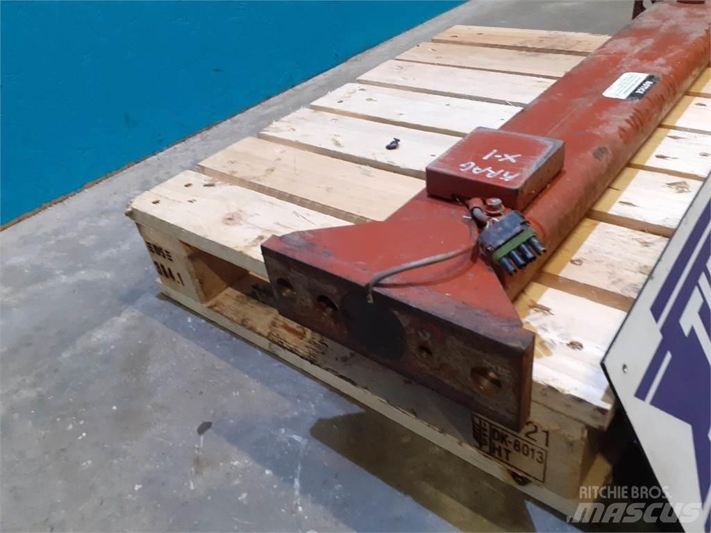 Hesston 4900 Інше обладнання для фуражних комбайнів