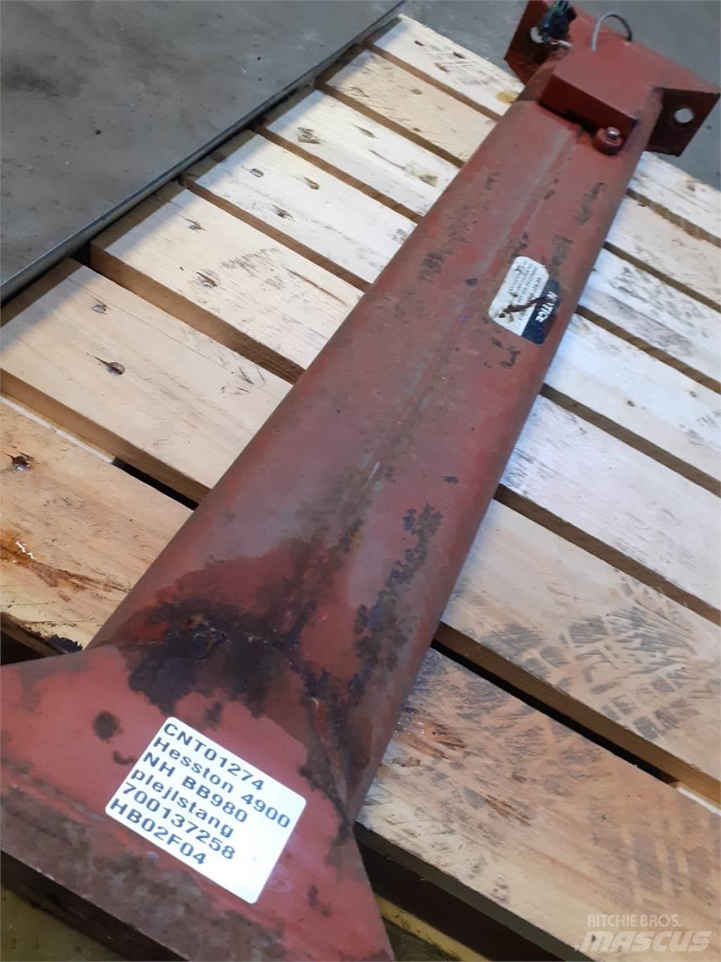 Hesston 4900 Інше обладнання для фуражних комбайнів