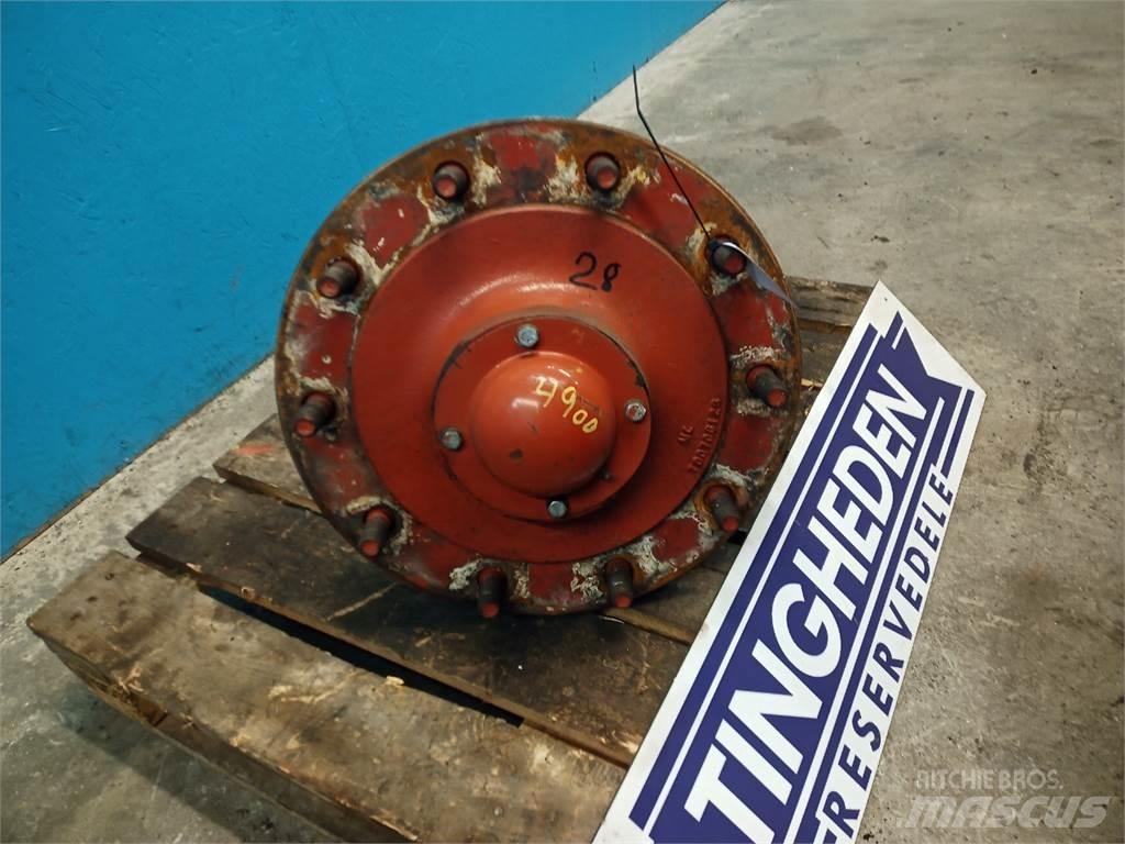 Hesston 4900 Осі